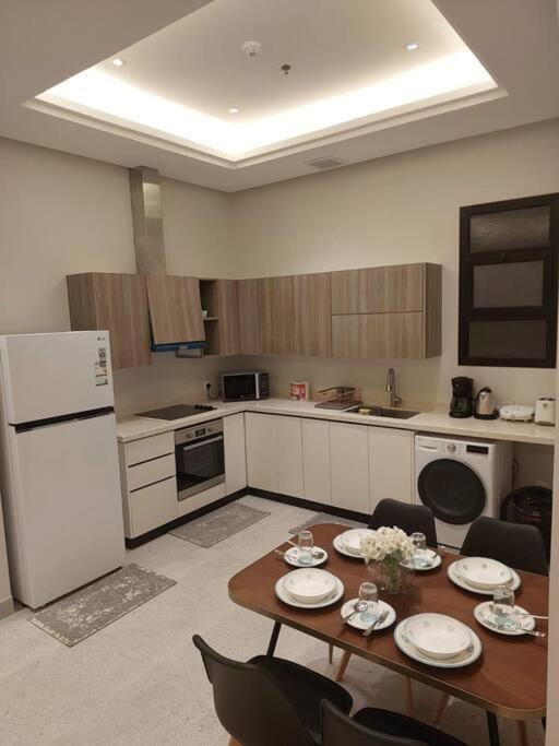 Apartment فاخرة بمرافق فندقية 5 نجوم - مسبح - جيم Luxury With 5 Star Facilities *